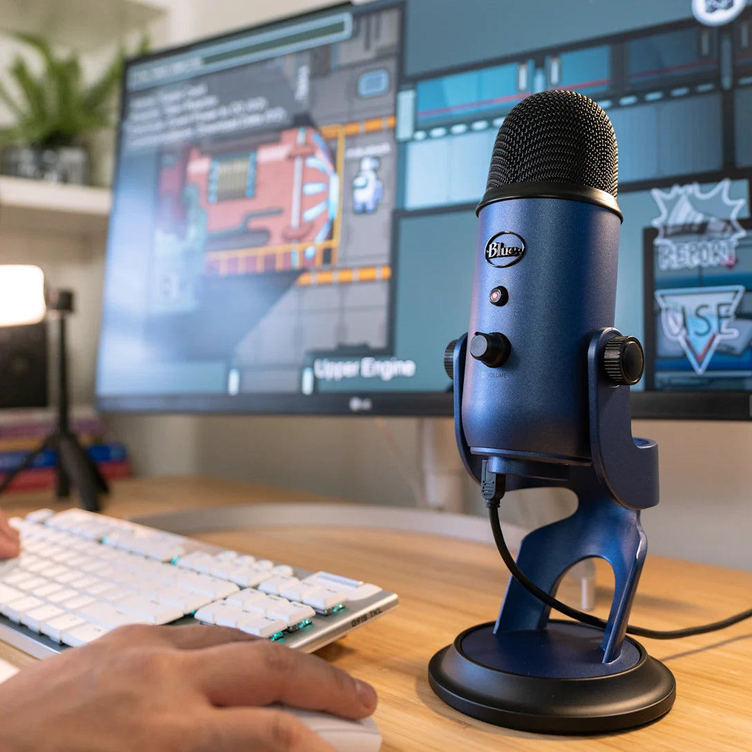 Blue yeti mic blue color